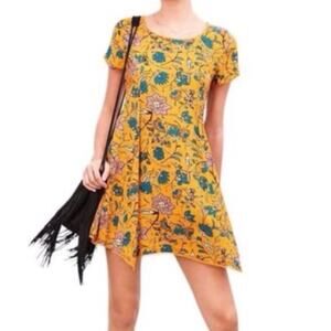 SILENCE & NOISE Short Sleeve T-Shirt Mini Dress Fringed Hem Floral Yellow Size S